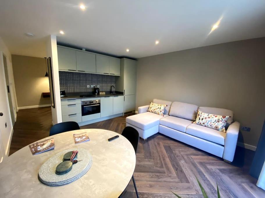 The Retreat, Luxury Studio Apartment In Bath With Parking Ngoại thất bức ảnh