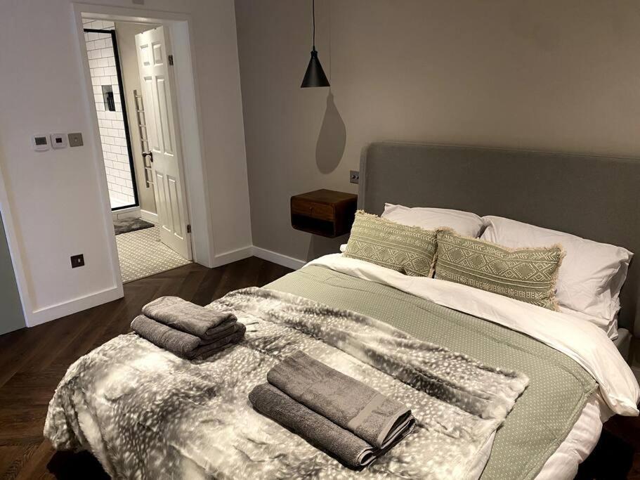The Retreat, Luxury Studio Apartment In Bath With Parking Ngoại thất bức ảnh